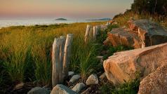 2e position - Entre deux Piquets - Angèle Villemure- GRANGES ET CLOTURES