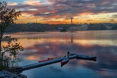 Lever du jour sur la ville de l'énergie