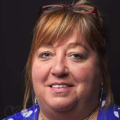 Armstrong Lynda