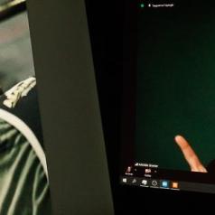 Conférence Zoom / 10 mai 2021 / Michèle Grenier / La photo de sport