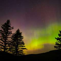 2025-06-03-DSCF9782-Aurores_boreales_Vallee_di_parc-Avec-accentuation-Bruit